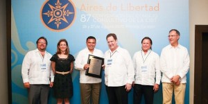Integrantes del Consejo Consultivo de la CIRT reciben reconocimientos