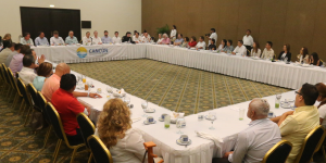 Destacan hoteleros logros de Paul Carrillo para Cancún
