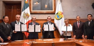 Unidos, sociedad y gobierno garantizamos la seguridad en Veracruz: Javier Duarte