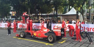 Ferrari en Paseo de la Reforma