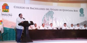 Preside el gobernador Roberto Borge el 35 Aniversario del Colegio de Bachilleres de Quintana Roo