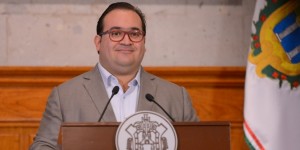 Envía Javier Duarte dos ‎iniciativas de reformas al Código Financiero del Estado