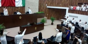 Rinden protesta constitucional Diputados integrantes de la LXI Legislatura en Yucatán
