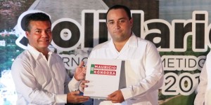 Asiste el gobernador Roberto Borge al Segundo Informe de Mauricio Góngora en Solidaridad