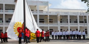 Encabeza el gobernador ceremonia de Izamiento de la Bandera de Quintana Roo