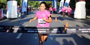 Álvaro Ojeda y Eva Cabrera ganan la Carrera Tócate en Yucatán