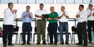 Inaugura el Gobernador de Yucatán la XX Liga de Fútbol «Presbítero Álvaro García Aguilar»