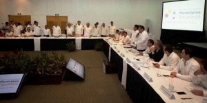 El gobernador toma protesta a directiva de ANAMUNI e inaugura la reunión nacional de municipios insulares