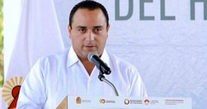 Otorga gobierno de Quintana Roo 10 becas para estancias académicas en España: Roberto Borge