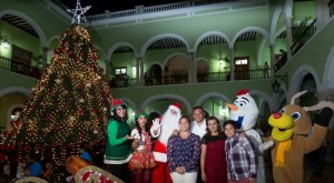 El ambiente navideño llega a Palacio de Gobierno en Yucatán