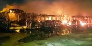 Amanecen 47 unidades del TranBus quemadas en Tabasco