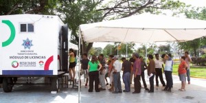 Exitosa campaña de renovación de licencias de conducir en Cancún