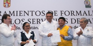 Dan seguridad laboral a trabajadores del sector Salud en Yucatán