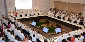 Asisten gobernadores a la Primera Reunión Regional Zona Sur Sureste de Educación en Campeche