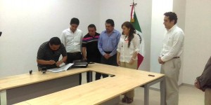 El Gobierno de Yucatán cumple en tiempo y forma con la entrega del Paquete Fiscal 2016