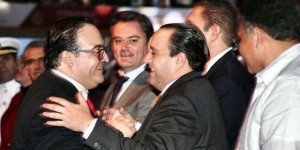 Asiste el gobernador Roberto Borge al V Informe de gobierno de Javier Duarte