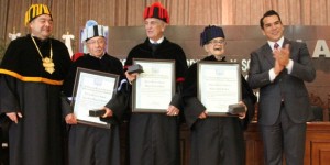 Reciben tres destacados mexicanos el grado Doctor Honoris Causa de la UAC