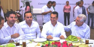El gobernador Alejandro Moreno Cárdenas, celebra convivio con medios de comunicación de Campeche