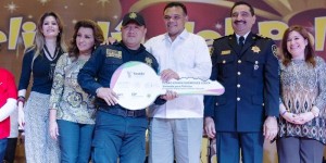 Apoyarán a 300 policías con acciones de vivienda en Yucatán