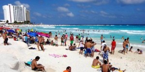 Vacaciones de invierno arrancaron en destinos turísticos de Quintana Roo: Roberto Borge