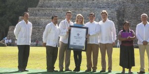 En Palenque Angélica Rivera de Peña entrega nombramiento de “Pueblo Mágico”
