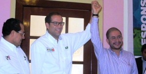 Se suma candidato de PES a la candidatura de Nacho Peralta por Colima