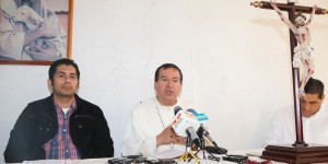 Urgente un dialogo autoridades y burócratas por Ley del ISSET: Obispo de Tabasco