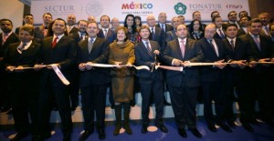 Acompaña Roberto Borge a Enrique de la Madrid, a inaugurar el pabellón de México en la FITUR