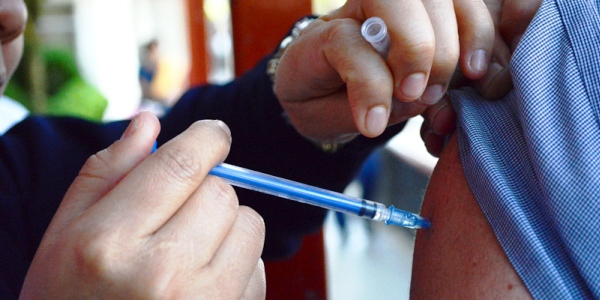 Inicia vacunacion nacional