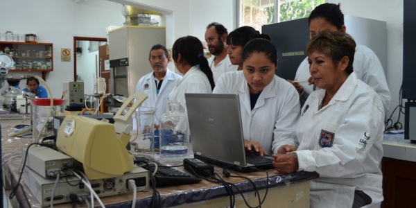 LABORATORIOS UAC