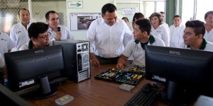 Más becas para estudiantes del CONALEP en Yucatán