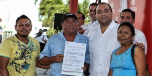 Garantiza Roberto Borge certeza Jurídica a 61 mil 557 familias que habitan en Cancún e Isla Mujeres