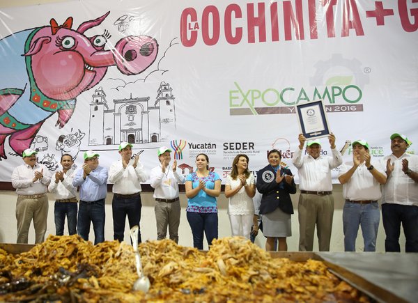 cochinita pibil más grande del mundo Yucatan