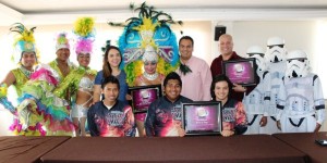Premian a ganadores del desfile del Carnaval Coatza 2016