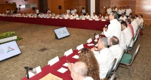 Se reúne el gobernador Alejandro Moreno Cárdenas con representantes de diversos sectores de Carmen