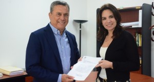 Presenta diputada Mónica Robles solicitud de licencia por 30 días