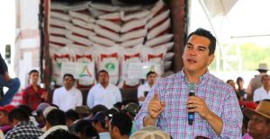 Impulso al campo de Campeche con el Programa de insumos agrícolas: Alejandro Moreno Cárdenas  