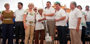 Apoyos emergentes para productores de papaya y pepino en Yucatán