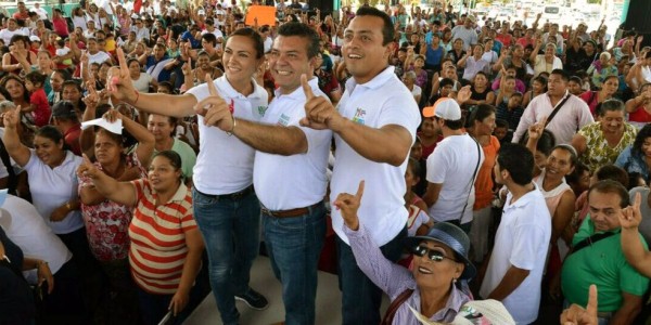 Arlet y mauricio compromiso por Quintana Roo