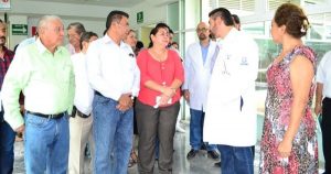 Visitan Diputados en Tabasco, hospital  Juan Graham Casasús