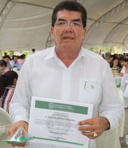 Medalla Francisco Santa María por 30 años al Doctor de la UJAT, Martin Ortiz Vázquez