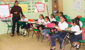 Llama Secretaría de Educación en Tabasco a docentes y padres de familia a regresar a clases