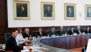 Llama Enrique Peña Nieto a gabinete trabajar sin distingos partidistas con nuevos gobernadores