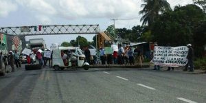 Bloquean nuevamente maestros carretera federal Villahermosa-Frontera, abrirán cada dos horas