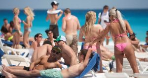 En la temporada de “Summer Break” llegan 40 mil turistas a Cancún: Roberto Borge
