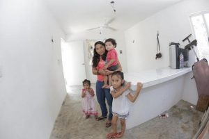 Plan Municipal de Vivienda del Ayuntamiento de Mérida cambia la vida a vecina de Komchén