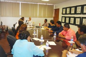 Dialoga el Secretario de Gobierno con habitantes de El Espino