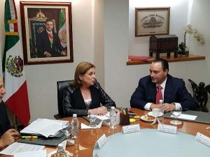 Cordial reunión del gobernador Roberto Borge y la Procuradora General de la Republica, Arely Gómez