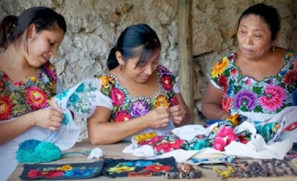 Artesanas de Campeche