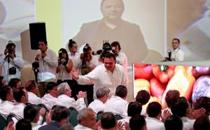 El gobernador de Yucatán, Rolando Zapata Bello conoce avances y resultados de Campeche